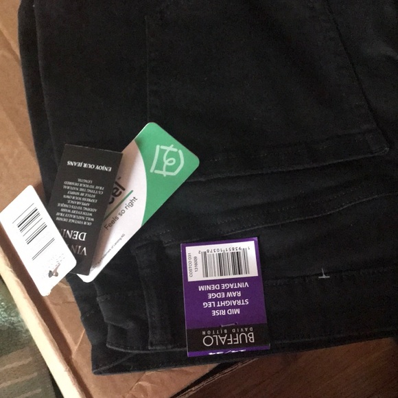 Buffalo mid rise straight leg raw edge jeans new - Picture 3 of 5